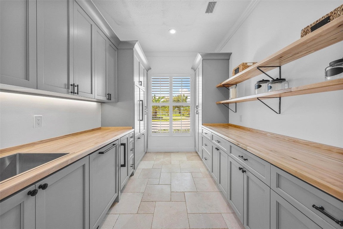 Wellington, Florida, 33470, United States, 4 Bedrooms Bedrooms, ,4 BathroomsBathrooms,Residential,Active,2007925