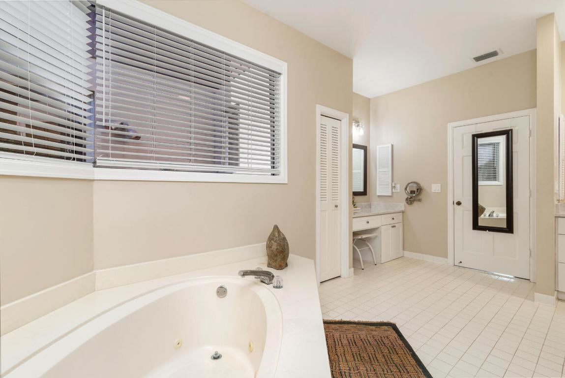 Jupiter, Florida, 33469, United States, 2 Bedrooms Bedrooms, ,3 BathroomsBathrooms,Residential,Active,2010211