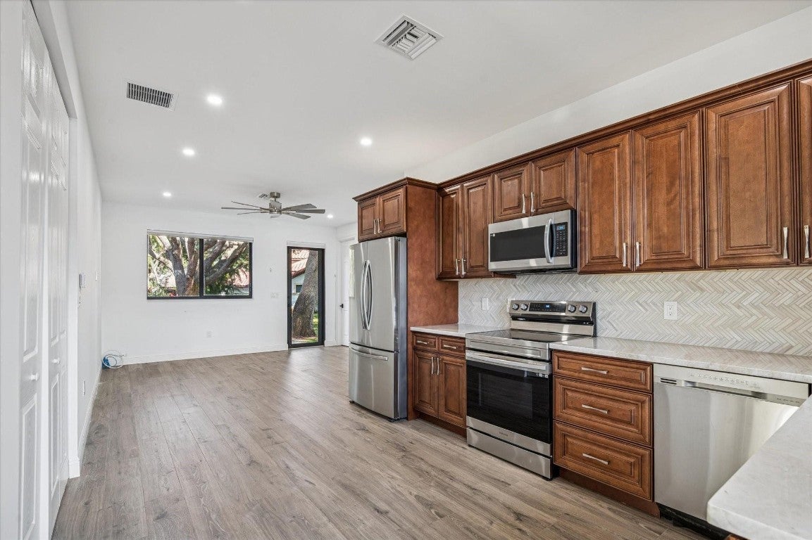 Parkland, Florida, 33067, United States, 7 Bedrooms Bedrooms, ,6 BathroomsBathrooms,Residential,Active,2002358