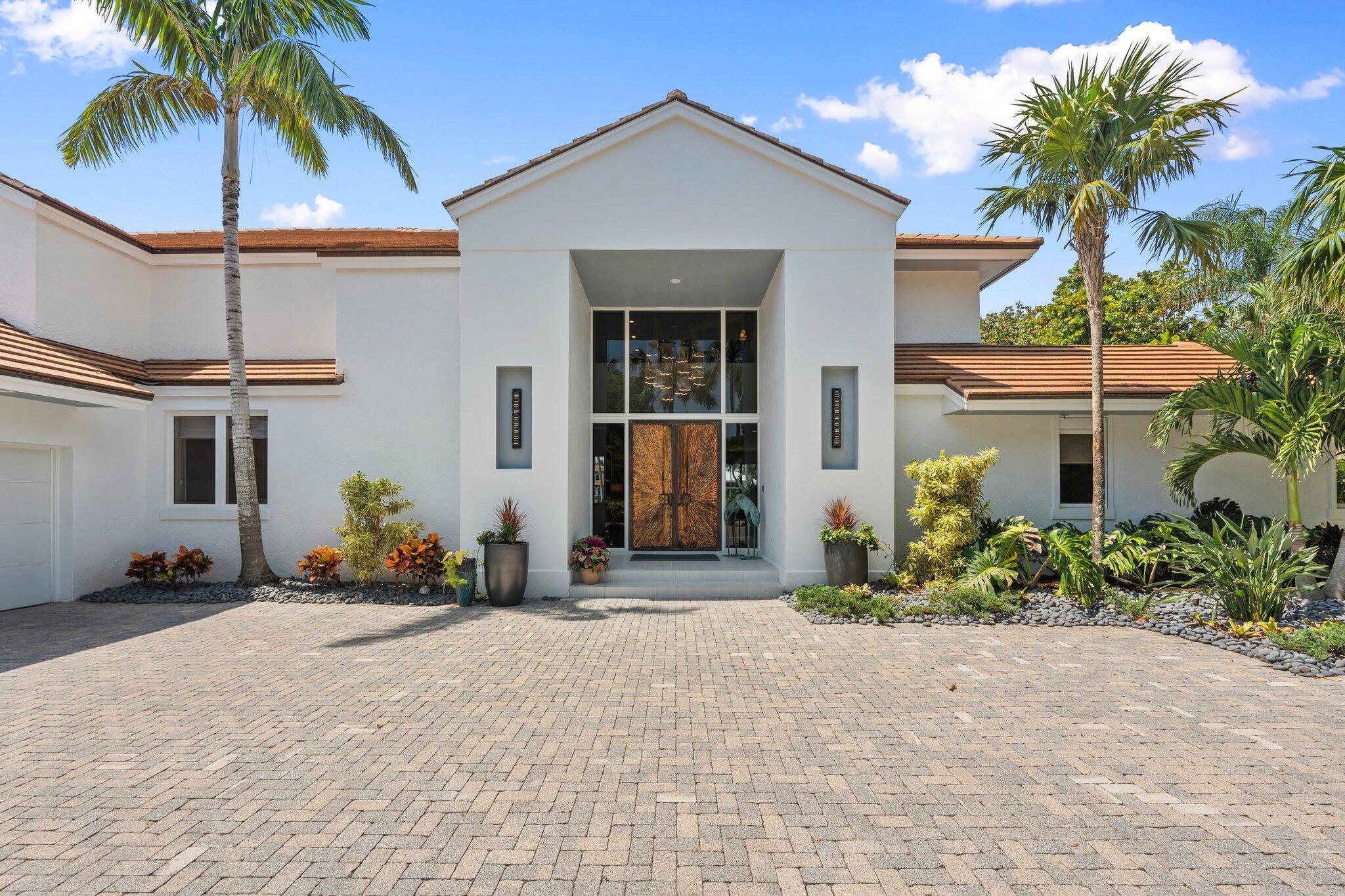 Stuart, Florida, 34996, United States, 4 Bedrooms Bedrooms, ,6 BathroomsBathrooms,Residential,Active,1831837