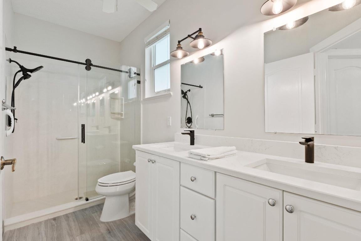 Stuart, Florida, 34997, United States, 3 Bedrooms Bedrooms, ,3 BathroomsBathrooms,Residential,Active,2008748