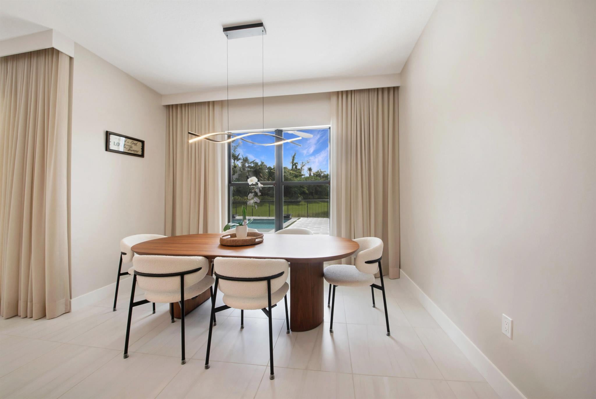 Boca Raton, Florida, 33434, United States, 5 Bedrooms Bedrooms, ,7 BathroomsBathrooms,Residential,Active,1963404