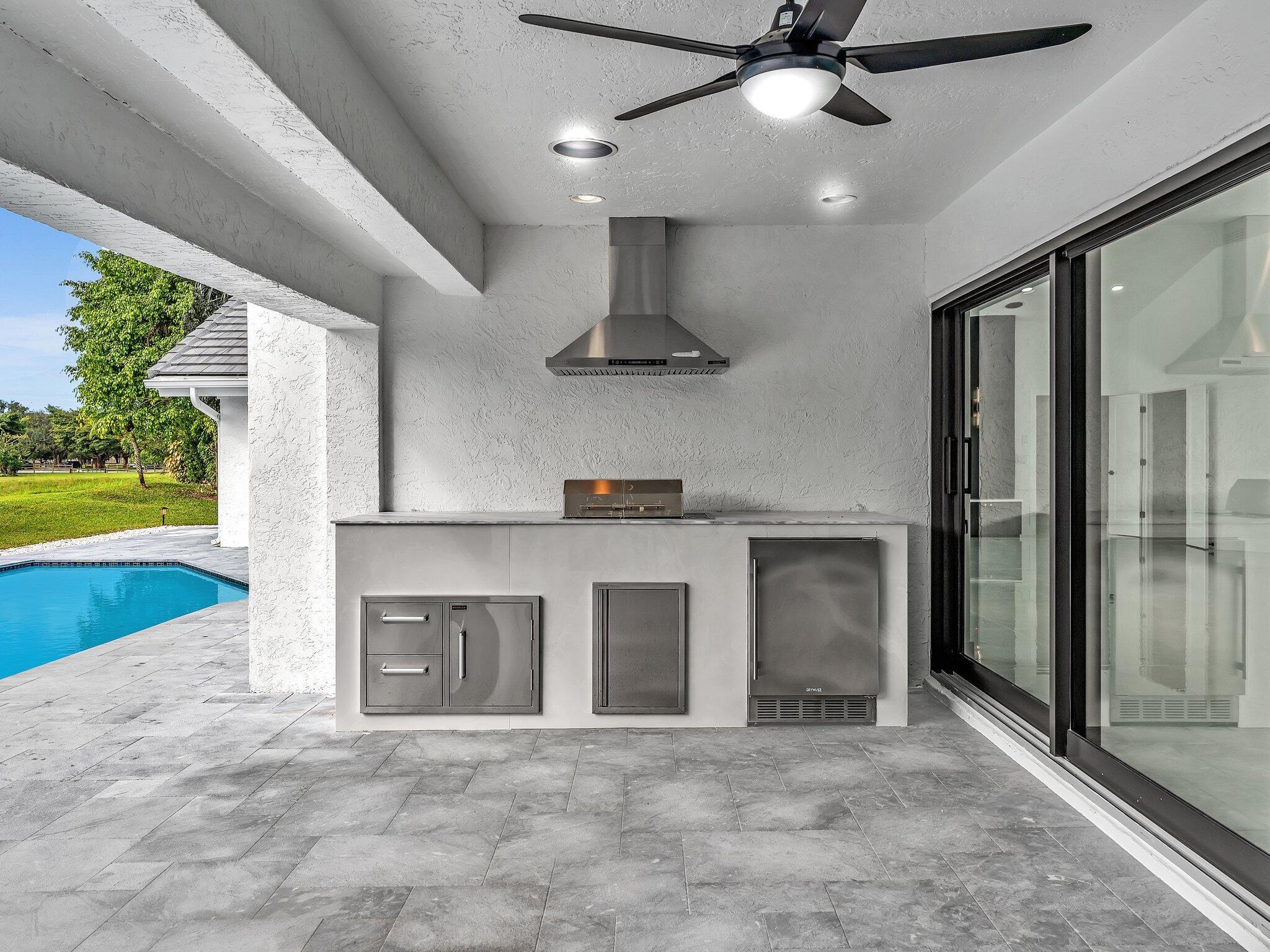 Boca Raton, Florida, 33433, United States, 5 Bedrooms Bedrooms, ,4 BathroomsBathrooms,Residential,Active,1967119