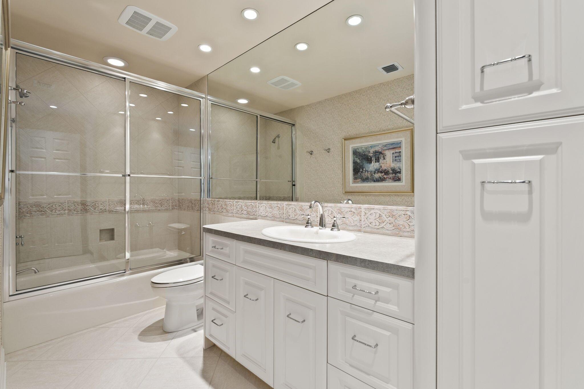 Sewalls Point, Florida, 34996, United States, 3 Bedrooms Bedrooms, ,4 BathroomsBathrooms,Residential,Active,1919064