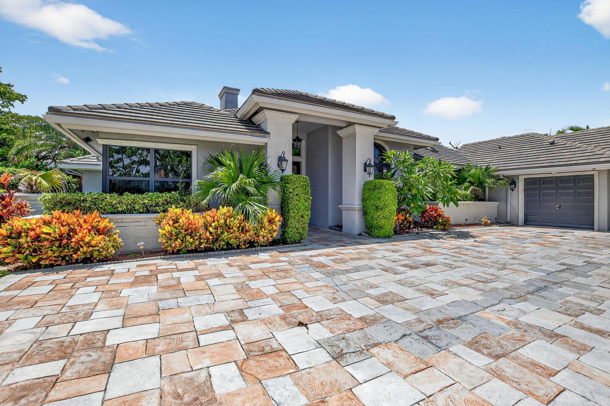 Boca Raton, Florida, 33487, United States, 5 Bedrooms Bedrooms, ,4 BathroomsBathrooms,Residential,Active,1892410