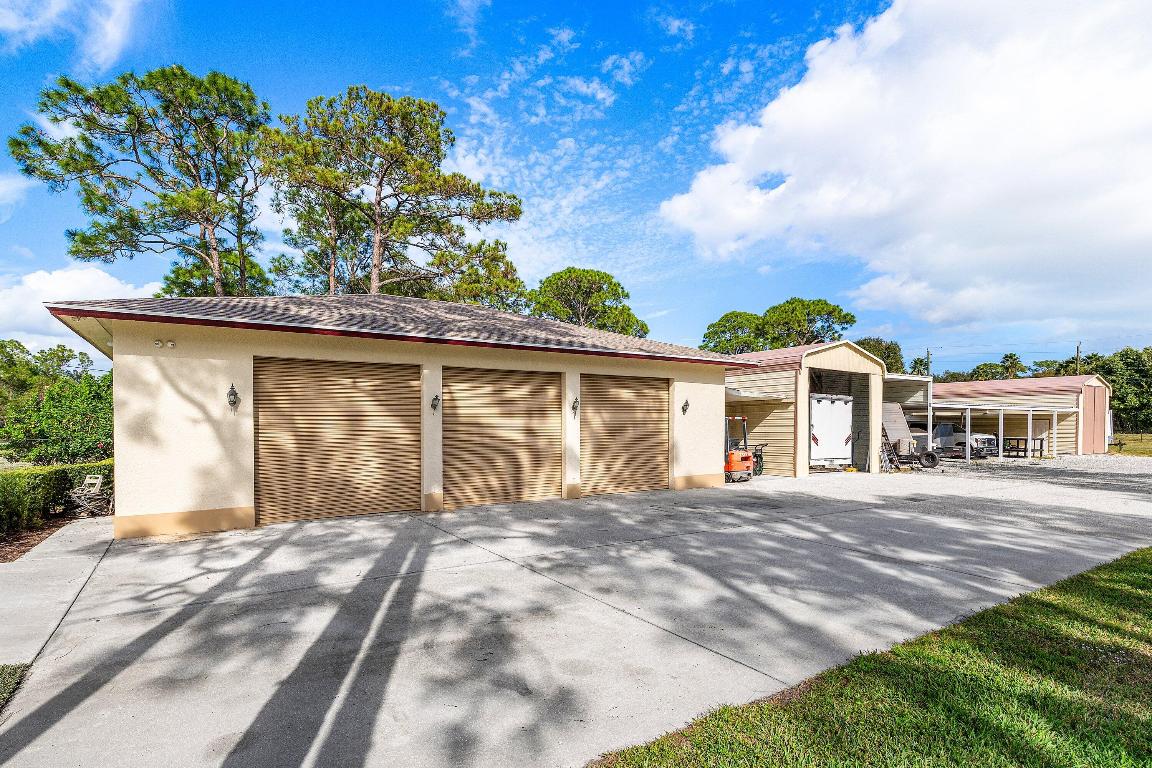 Loxahatchee Groves, Florida, 33470, United States, 4 Bedrooms Bedrooms, ,2 BathroomsBathrooms,Residential,Active,2008730