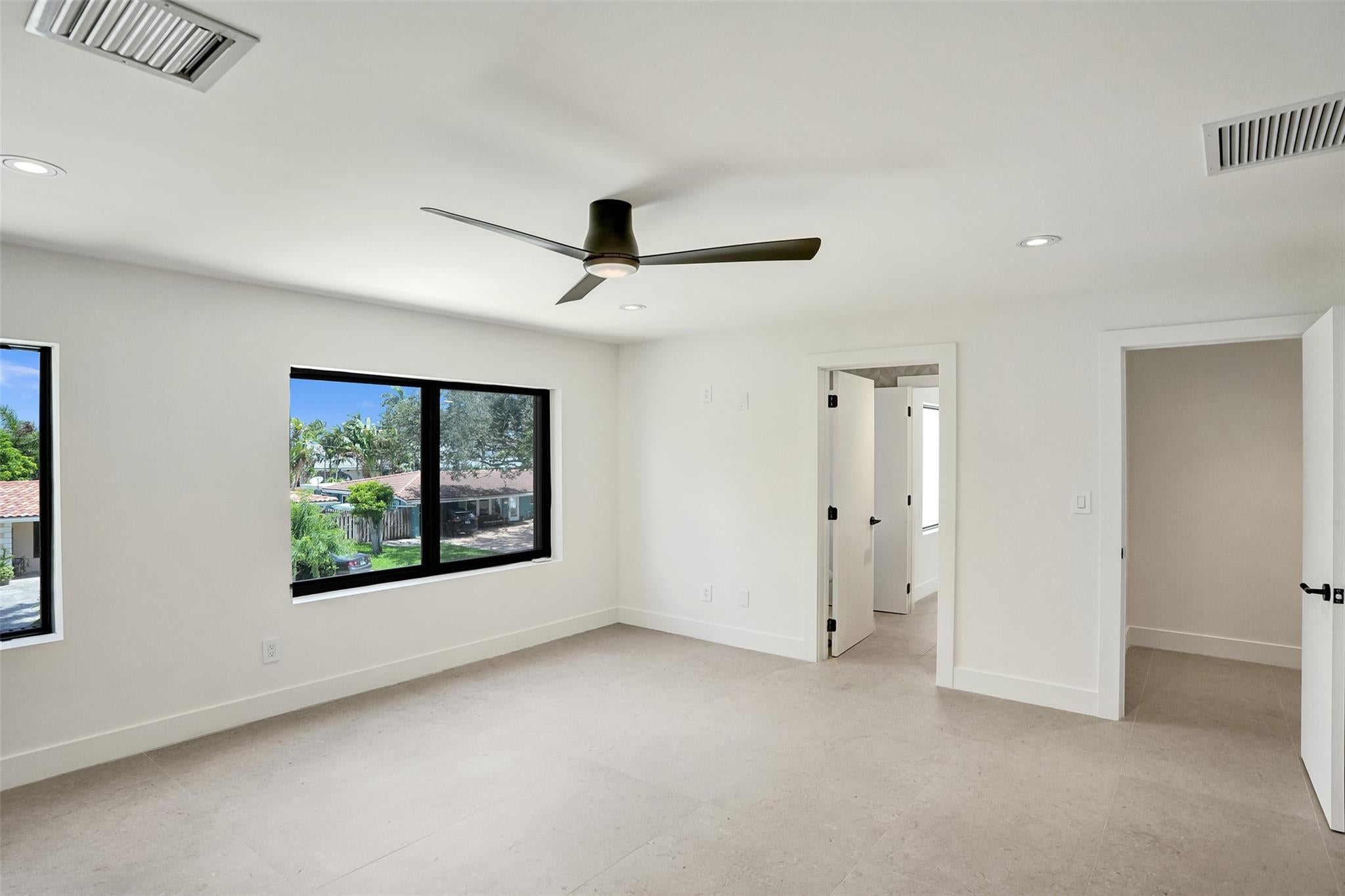 Lighthouse Point, Florida, 33064, United States, 4 Bedrooms Bedrooms, ,4 BathroomsBathrooms,Residential,Active,1919400