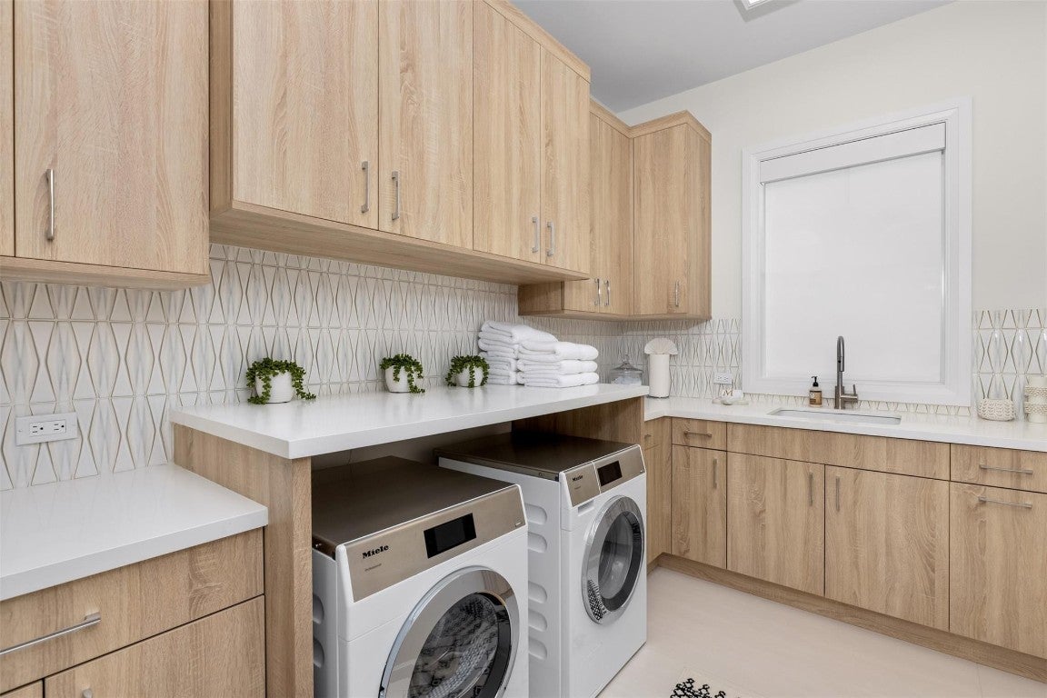 Fort Lauderdale, Florida, 33316, United States, 6 Bedrooms Bedrooms, ,9 BathroomsBathrooms,Residential,Active,2008314