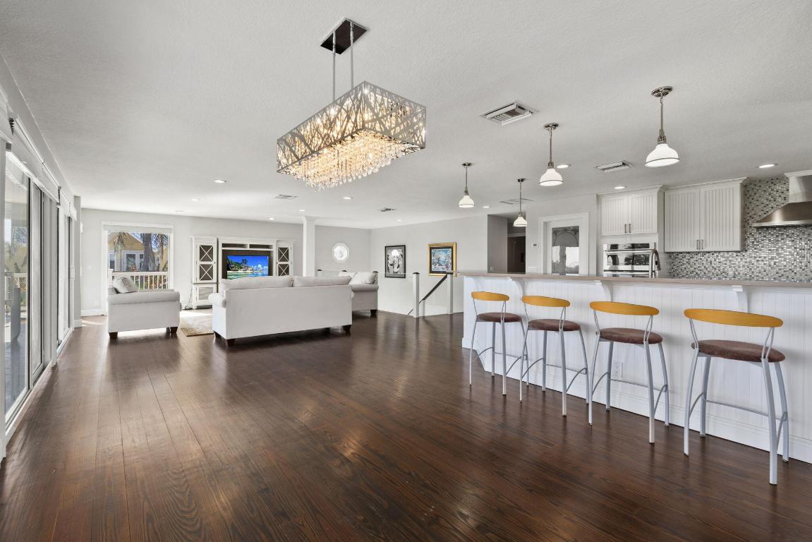 Fort Pierce, Florida, 34949, United States, 5 Bedrooms Bedrooms, ,5 BathroomsBathrooms,Residential,Active,2007926