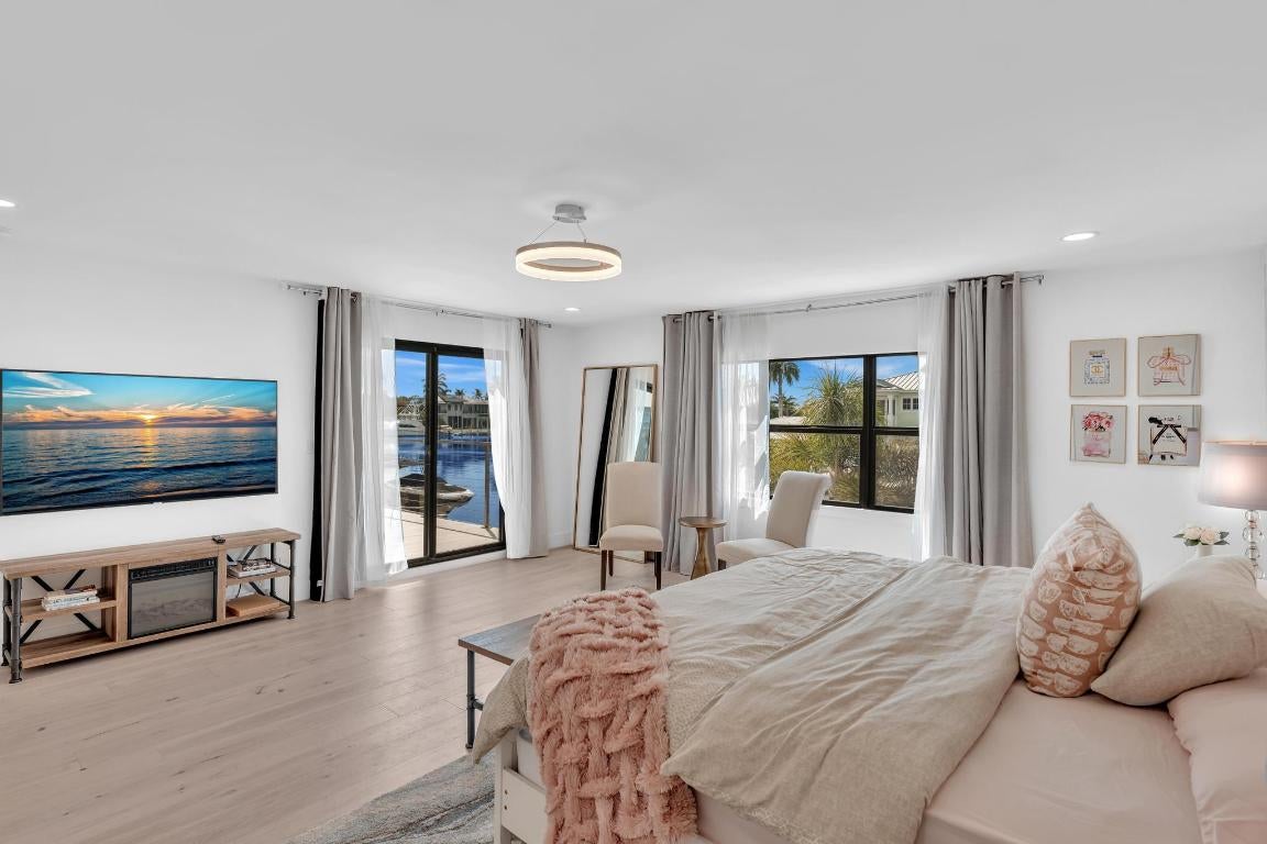 Lighthouse Point, Florida, 33064, United States, 4 Bedrooms Bedrooms, ,4 BathroomsBathrooms,Residential,Active,2008288