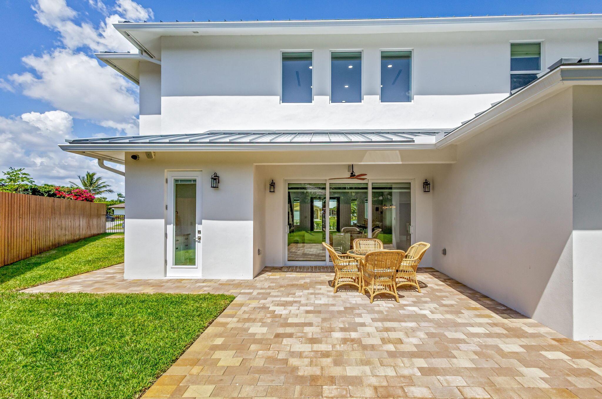 North Palm Beach, Florida, 33408, United States, 4 Bedrooms Bedrooms, ,5 BathroomsBathrooms,Residential,Active,1973305