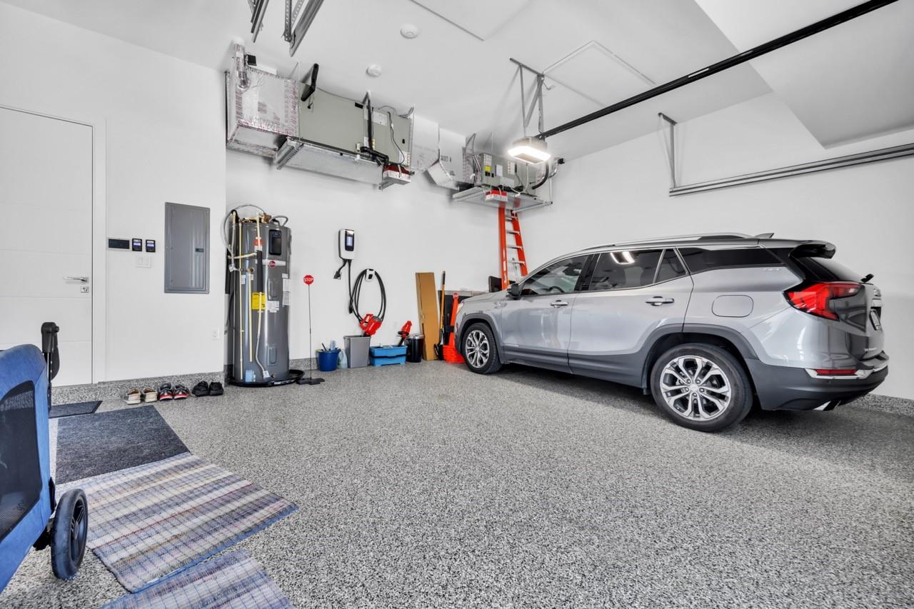 Wilton Manors, Florida, 33305, United States, 3 Bedrooms Bedrooms, ,4 BathroomsBathrooms,Residential,Active,1988456