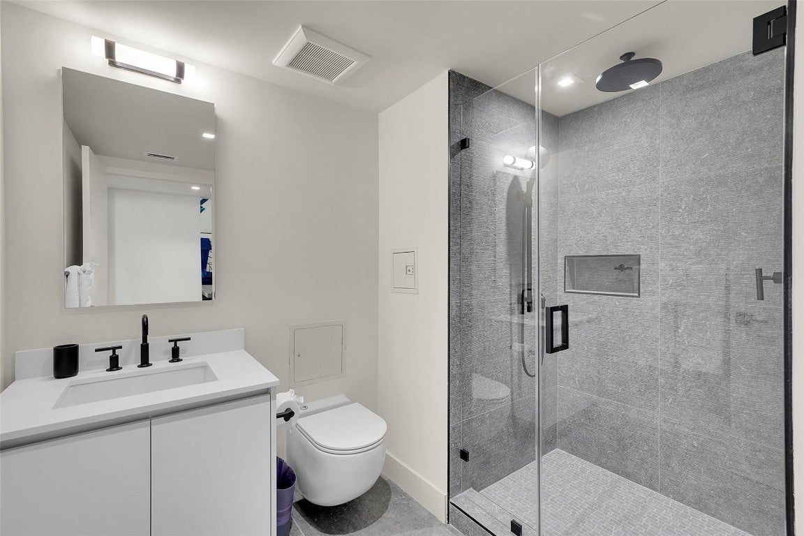 Miami Beach, Florida, 33139, United States, 2 Bedrooms Bedrooms, ,2 BathroomsBathrooms,Residential,Active,2008350