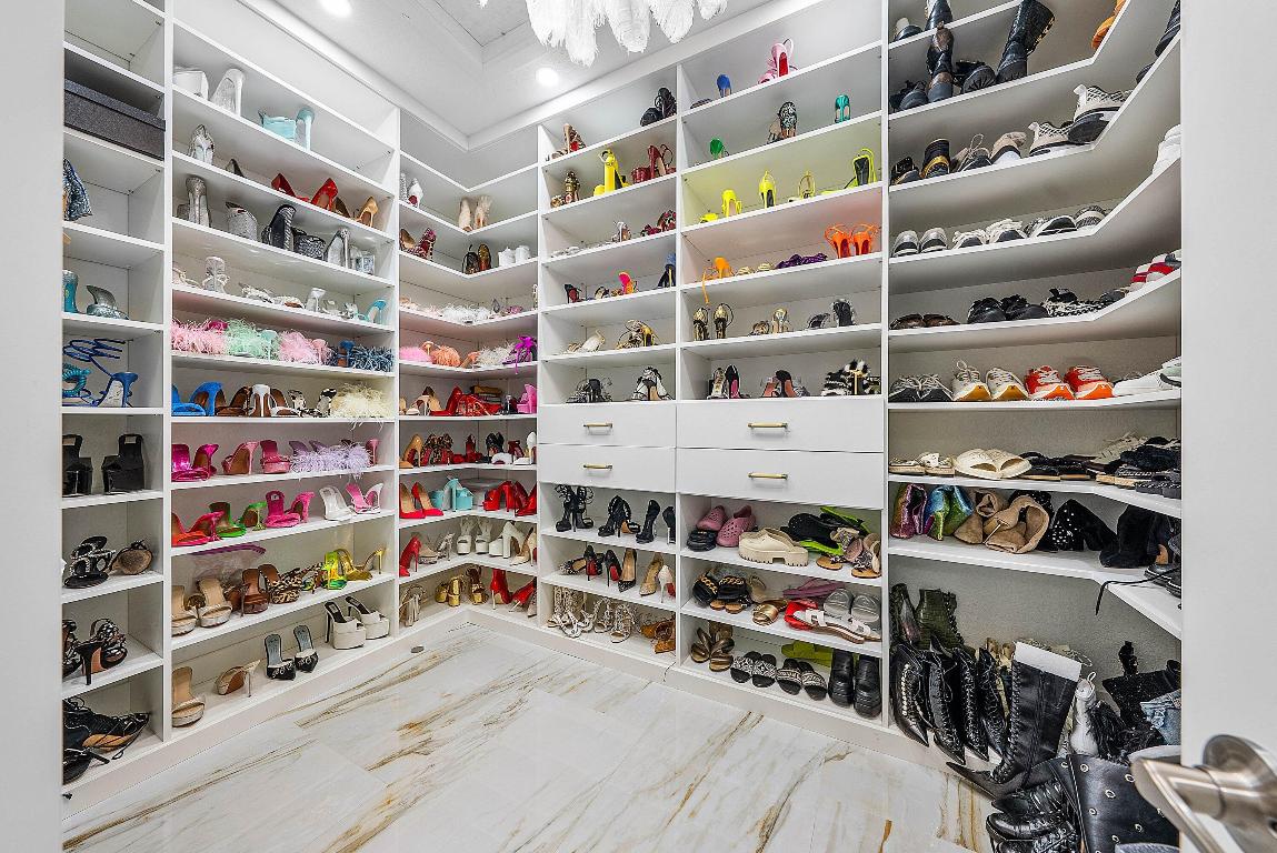 Parkland, Florida, 33076, United States, 4 Bedrooms Bedrooms, ,4 BathroomsBathrooms,Residential,Contingent,2007957