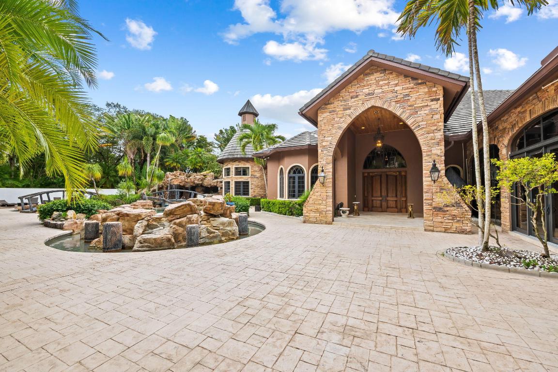 Parkland, Florida, 33067, United States, 7 Bedrooms Bedrooms, ,9 BathroomsBathrooms,Residential,Active,2010918