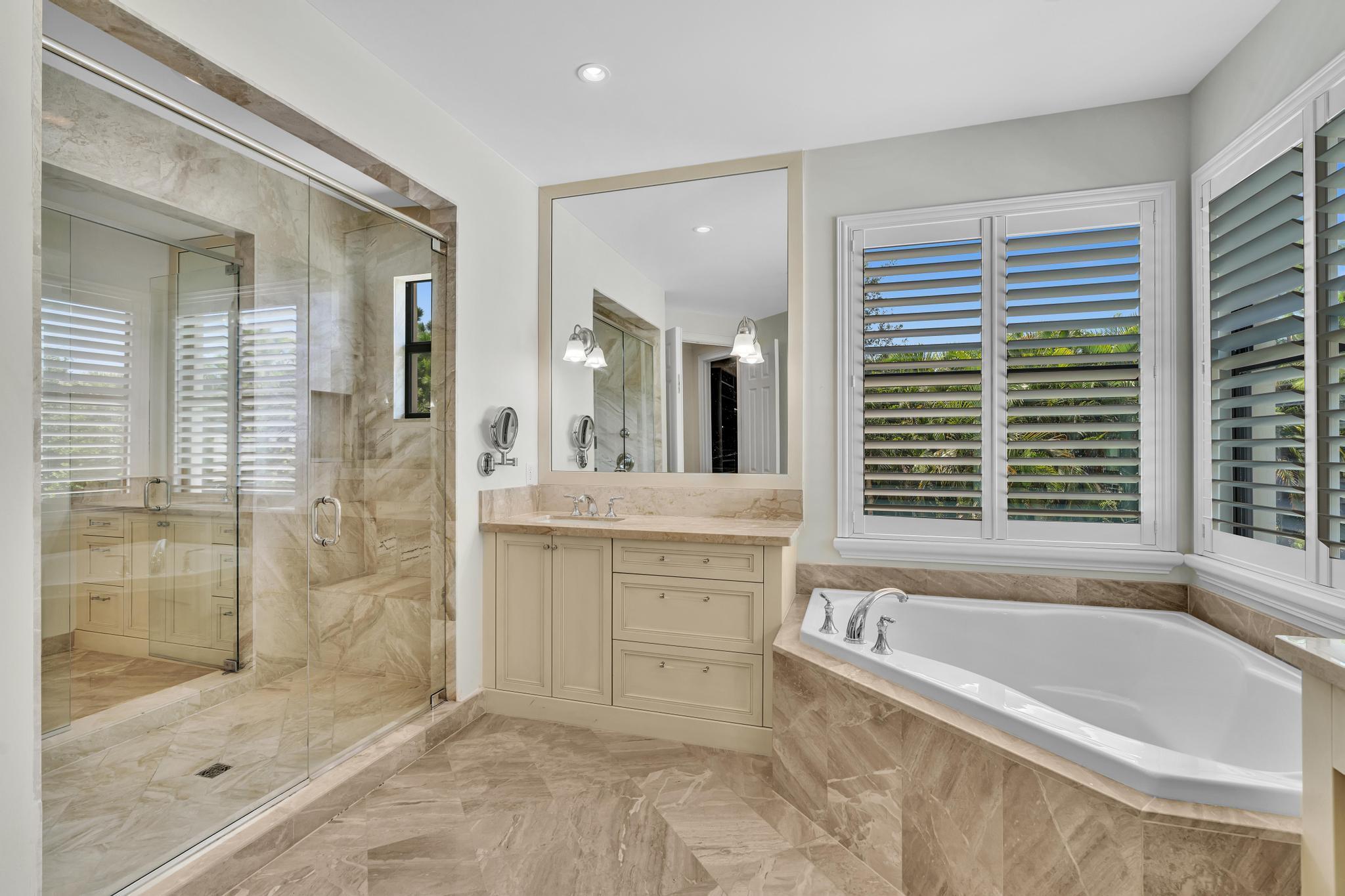 Delray Beach, Florida, 33446, United States, 5 Bedrooms Bedrooms, ,8 BathroomsBathrooms,Residential,Active,1929657