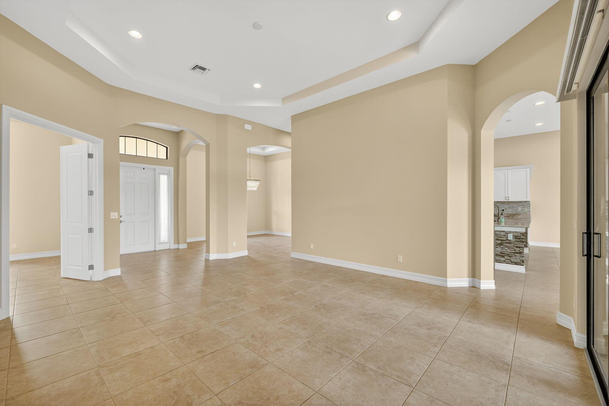 Palm City, Florida, 34990, United States, 4 Bedrooms Bedrooms, ,5 BathroomsBathrooms,Residential,Active,1952625