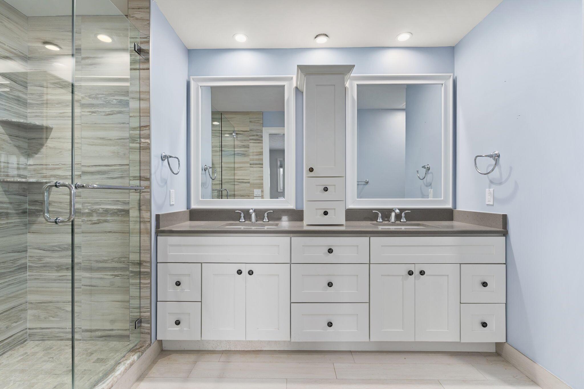 Fort Pierce, Florida, 34949, United States, 5 Bedrooms Bedrooms, ,5 BathroomsBathrooms,Residential,Active,1970997