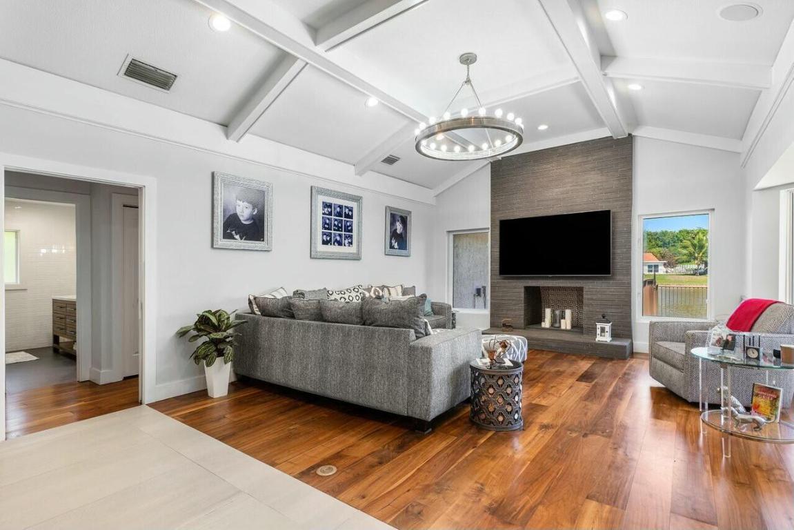 Boca Raton, Florida, 33433, United States, 4 Bedrooms Bedrooms, ,3 BathroomsBathrooms,Residential,Active,2011844