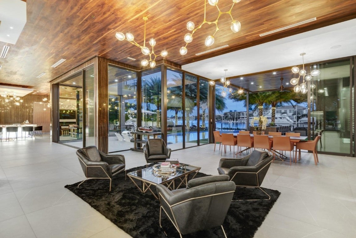 Fort Lauderdale, Florida, 33304, United States, 6 Bedrooms Bedrooms, ,9 BathroomsBathrooms,Residential,Active,2007970