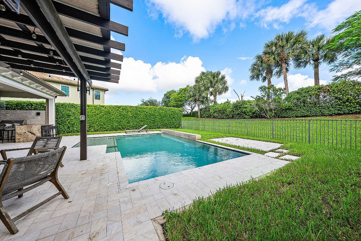 Parkland, Florida, 33076, United States, 4 Bedrooms Bedrooms, ,4 BathroomsBathrooms,Residential,Contingent,2007957