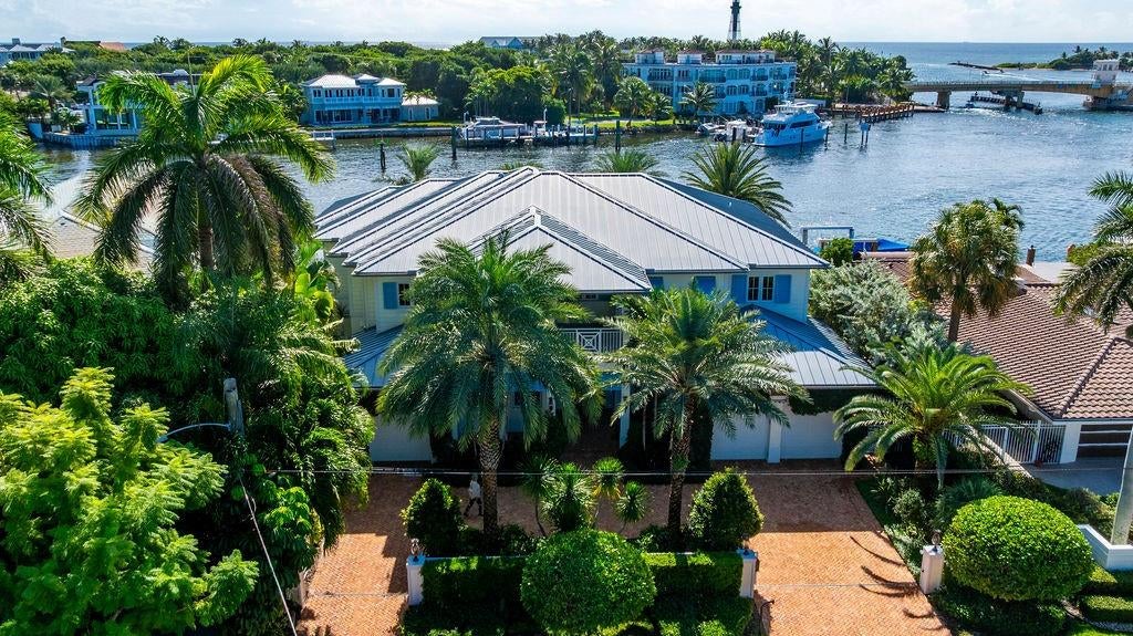 Lighthouse Point, Florida, 33064, United States, 5 Bedrooms Bedrooms, ,6 BathroomsBathrooms,Residential,Active,1971803 Lighthouse Point, Florida, 33064, United States, 5 Bedrooms Bedrooms, ,6 BathroomsBathrooms,Residential,Active,1971803