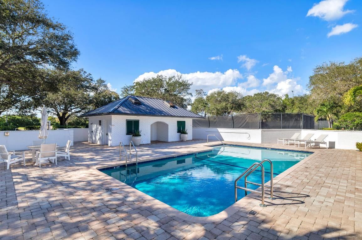 Jupiter, Florida, 33469, United States, 2 Bedrooms Bedrooms, ,3 BathroomsBathrooms,Residential,Active,2010211