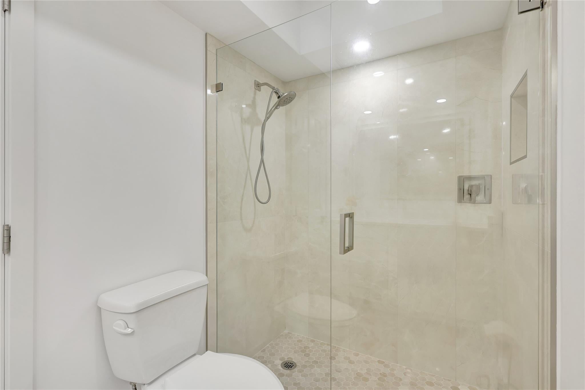 Deerfield Beach, Florida, 33441, United States, 2 Bedrooms Bedrooms, ,2 BathroomsBathrooms,Residential,Active,1973276