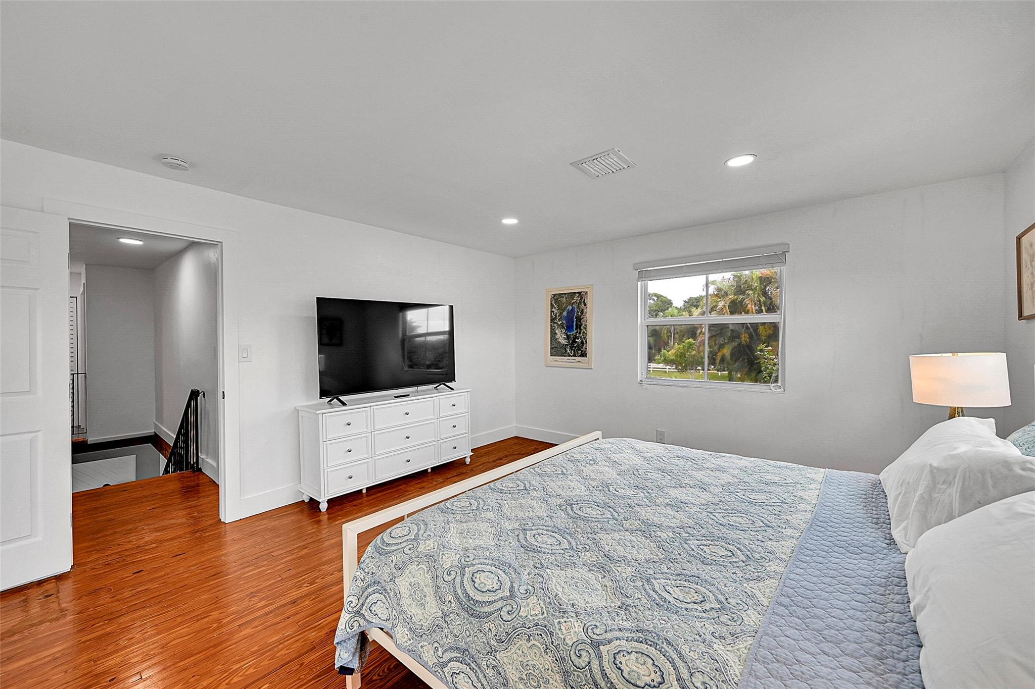 Plantation, Florida, 33323, United States, 4 Bedrooms Bedrooms, ,3 BathroomsBathrooms,Residential,Active,1922678