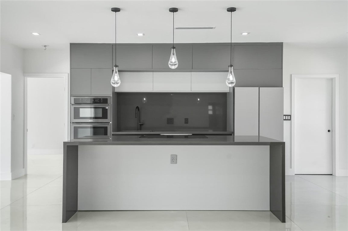 Fort Lauderdale, Florida, 33308, United States, 3 Bedrooms Bedrooms, ,3 BathroomsBathrooms,Residential,Contingent,2008742