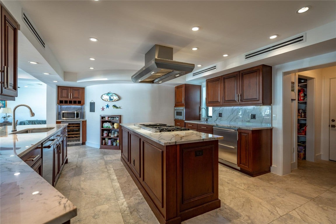 Fort Lauderdale, Florida, 33306, United States, 6 Bedrooms Bedrooms, ,8 BathroomsBathrooms,Residential,Active,2008333