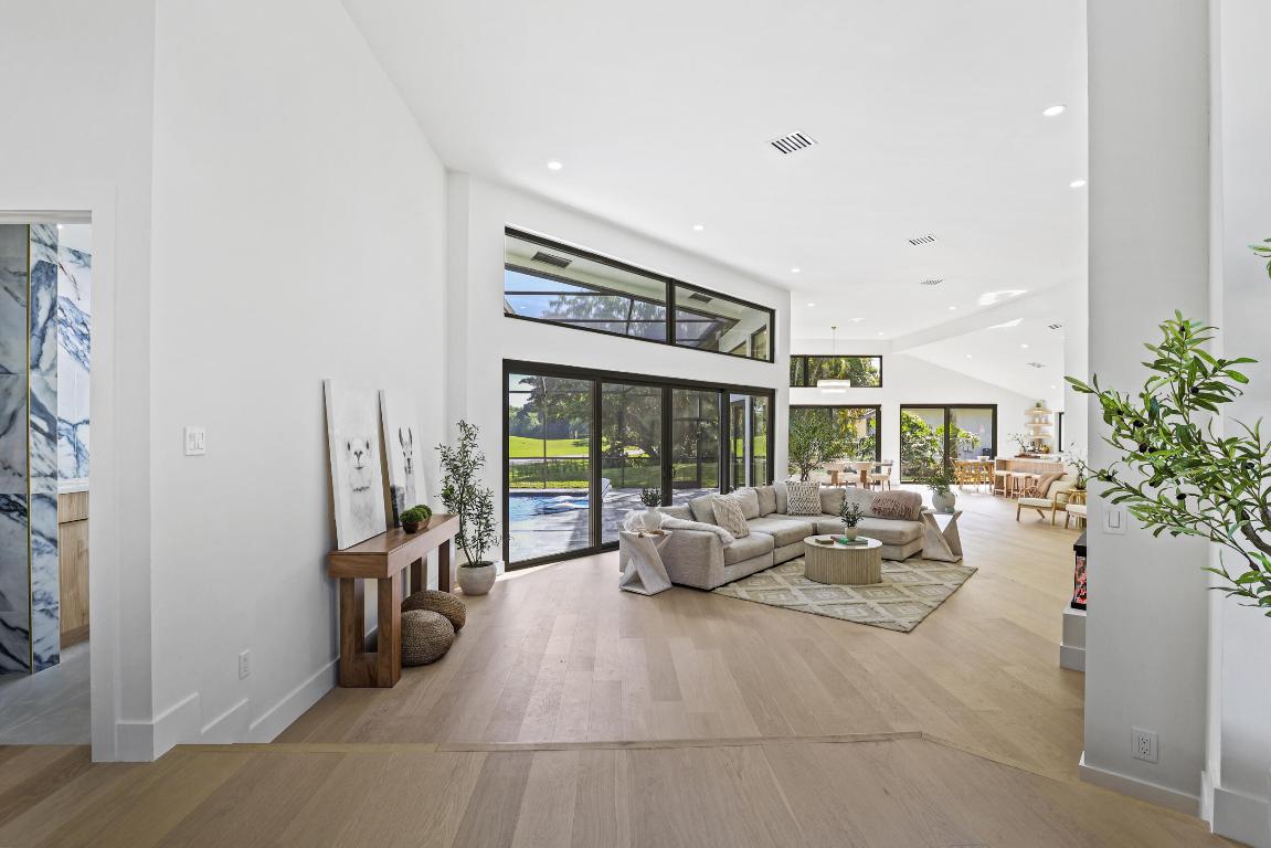 Boca Raton, Florida, 33498, United States, 3 Bedrooms Bedrooms, ,3 BathroomsBathrooms,Residential,Active,2007630