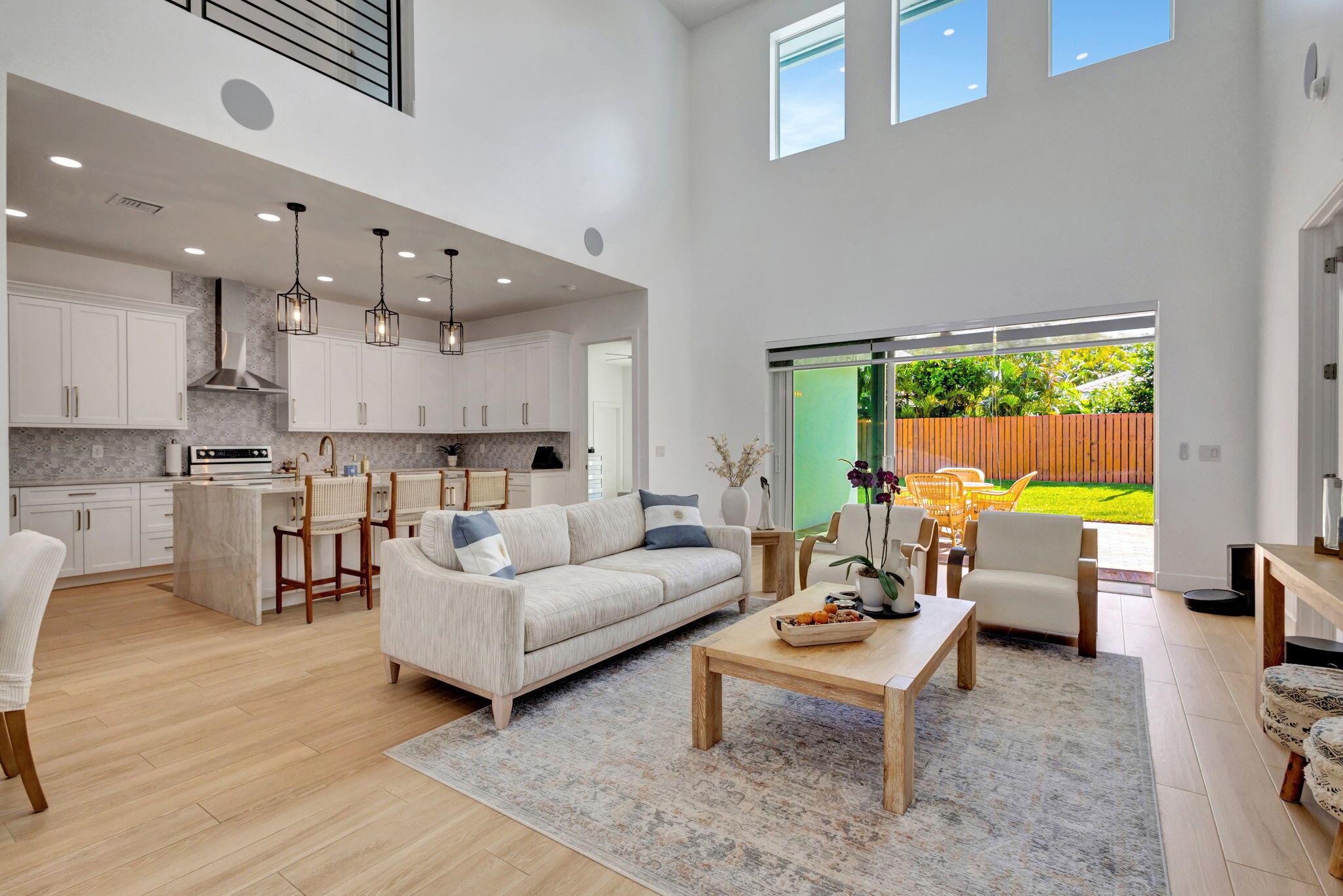 North Palm Beach, Florida, 33408, United States, 4 Bedrooms Bedrooms, ,5 BathroomsBathrooms,Residential,Active,1973305