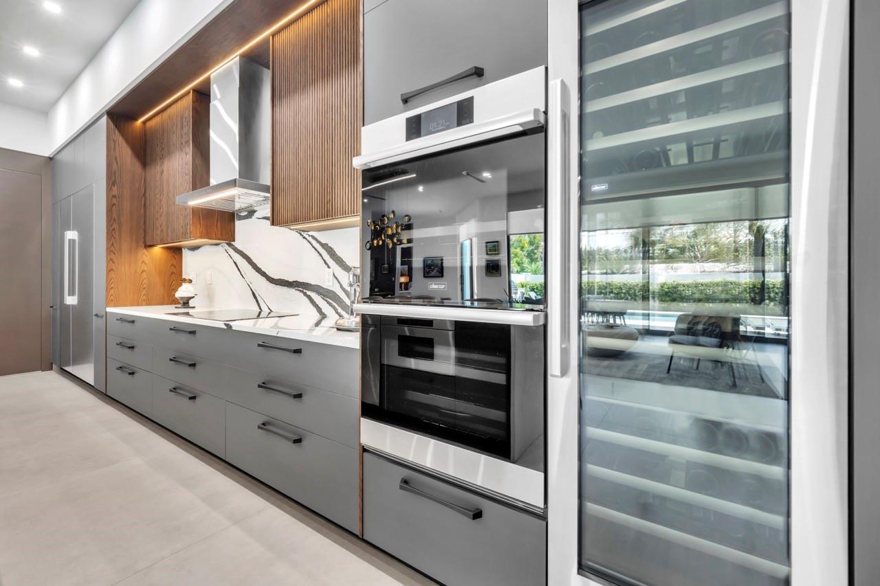 Wilton Manors, Florida, 33305, United States, 3 Bedrooms Bedrooms, ,4 BathroomsBathrooms,Residential,Active,1988456