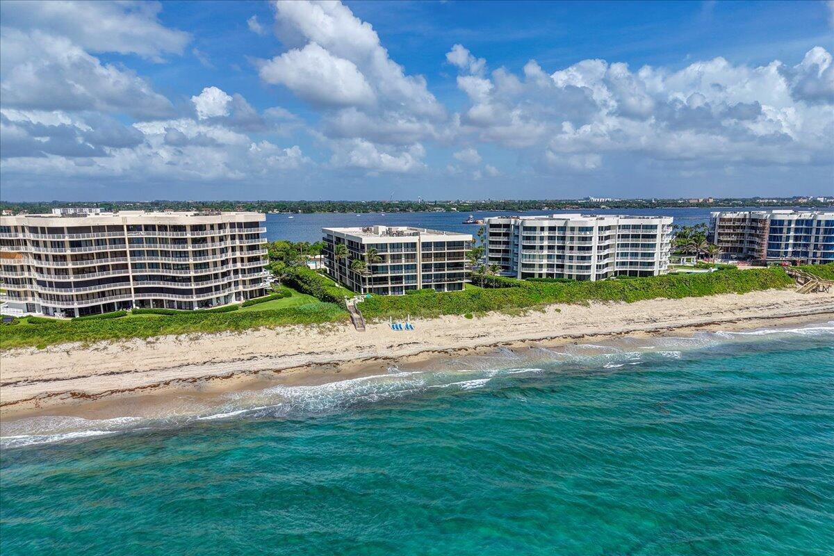 Palm Beach, Florida, 33480, United States, 3 Bedrooms Bedrooms, ,3 BathroomsBathrooms,Residential,Active,1954435