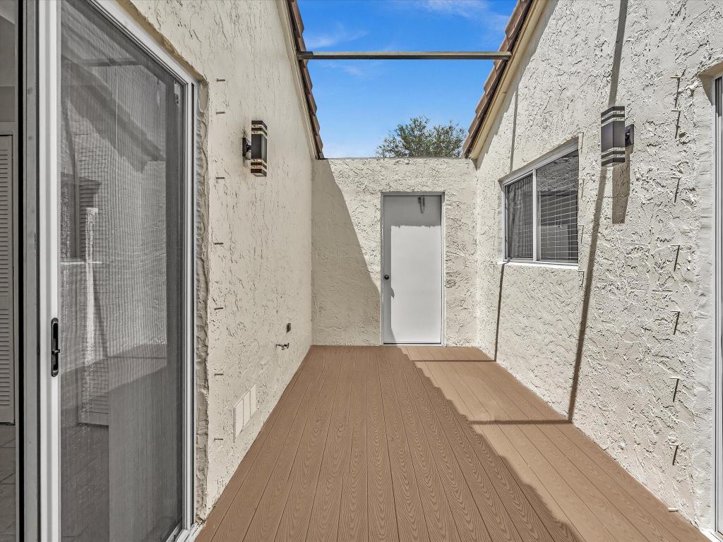 Boca Raton, Florida, 33433, United States, 4 Bedrooms Bedrooms, ,2 BathroomsBathrooms,Residential,Active,2008275