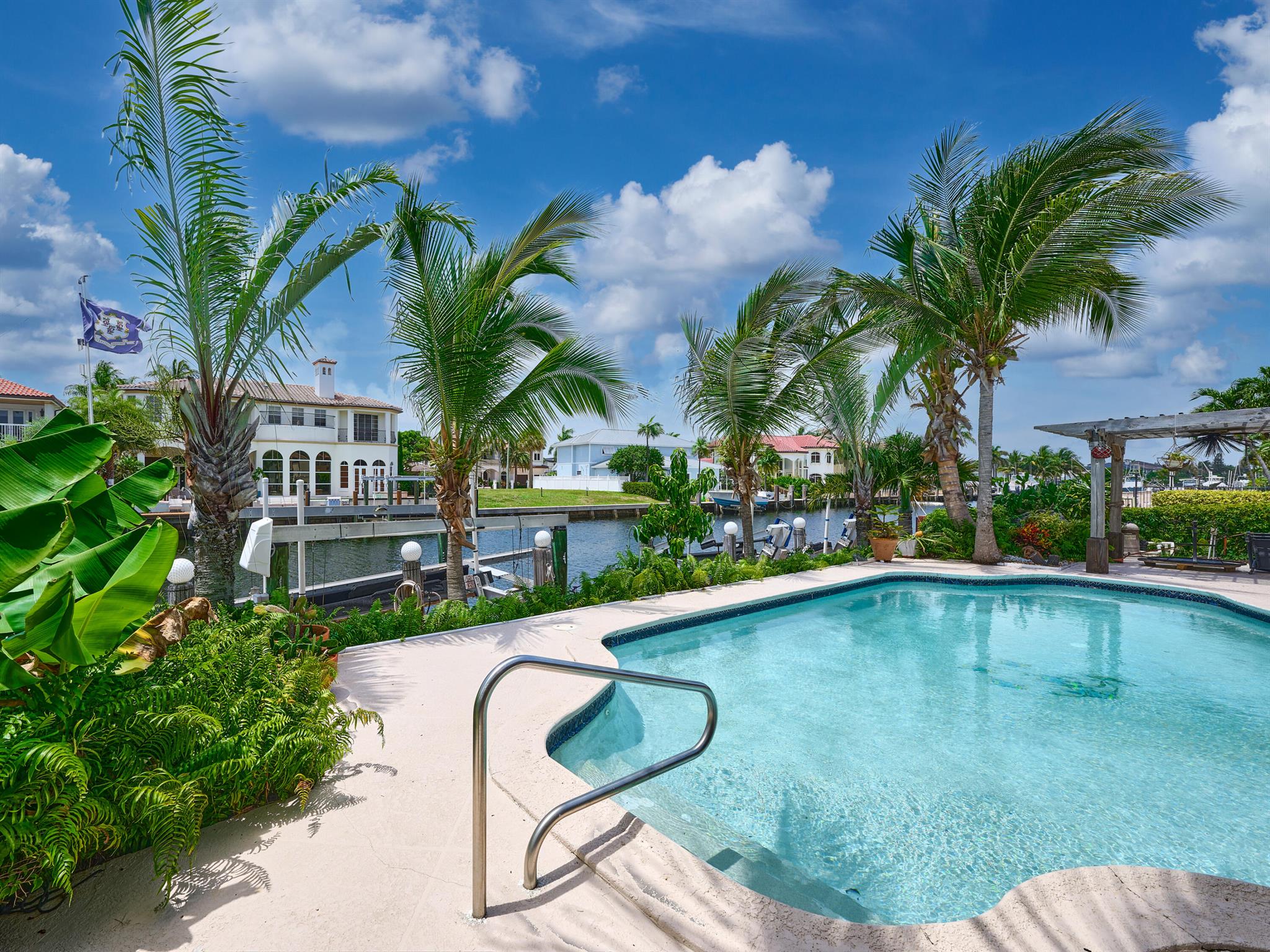 Lighthouse Point, Florida, 33064, United States, 4 Bedrooms Bedrooms, ,3 BathroomsBathrooms,Residential,Active,1900500