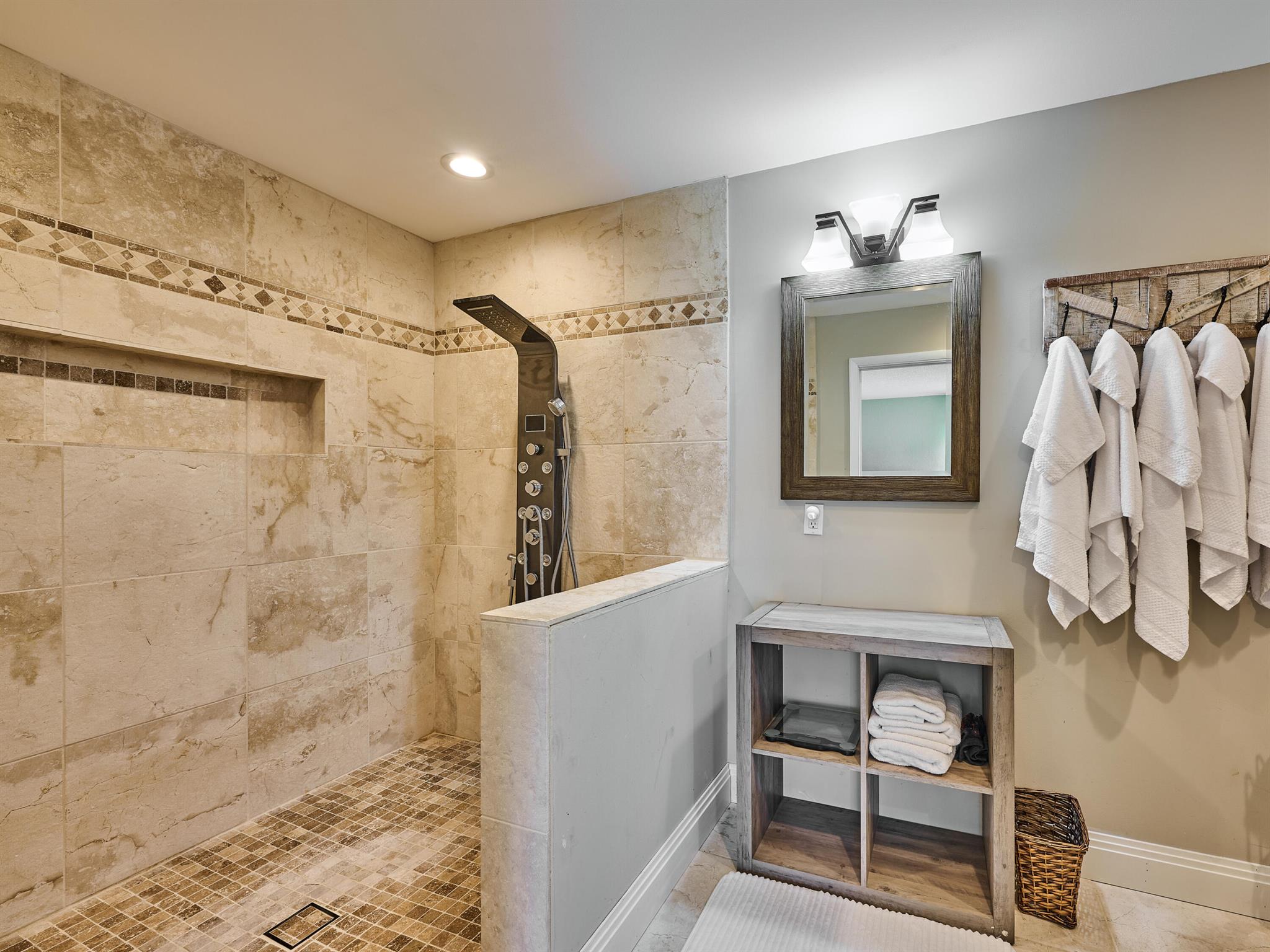 Lighthouse Point, Florida, 33064, United States, 4 Bedrooms Bedrooms, ,3 BathroomsBathrooms,Residential,Active,1900500