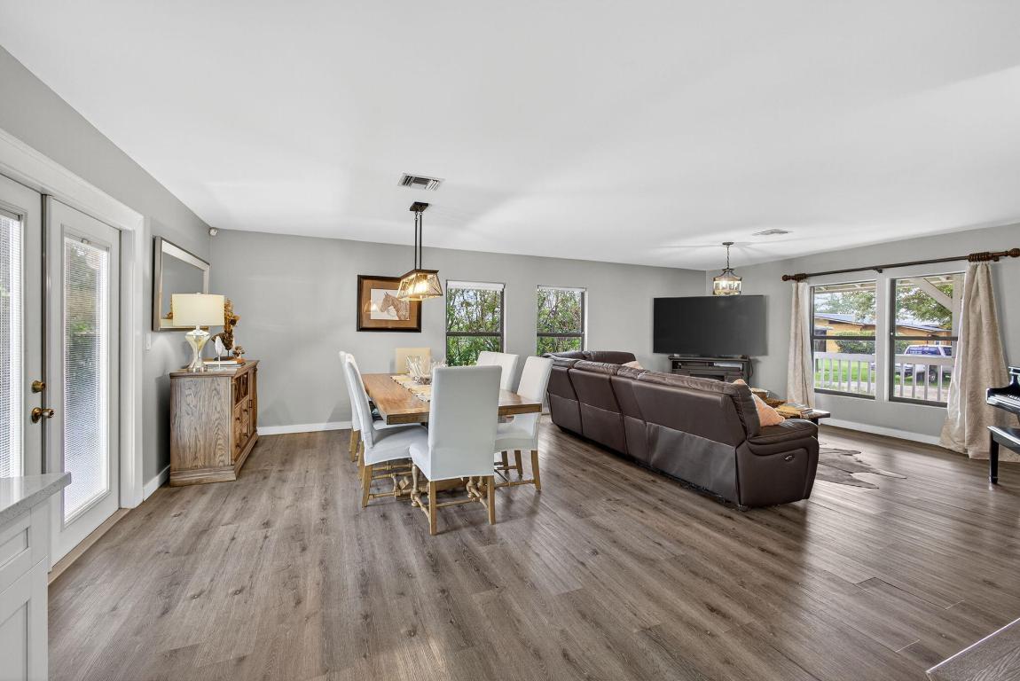 Wellington, Florida, 33470, United States, 4 Bedrooms Bedrooms, ,3 BathroomsBathrooms,Residential,Active,2008727