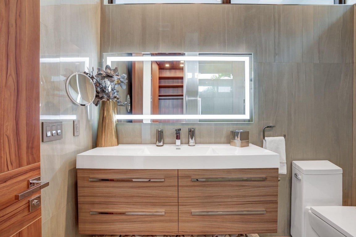 Fort Lauderdale, Florida, 33304, United States, 6 Bedrooms Bedrooms, ,9 BathroomsBathrooms,Residential,Active,2007970