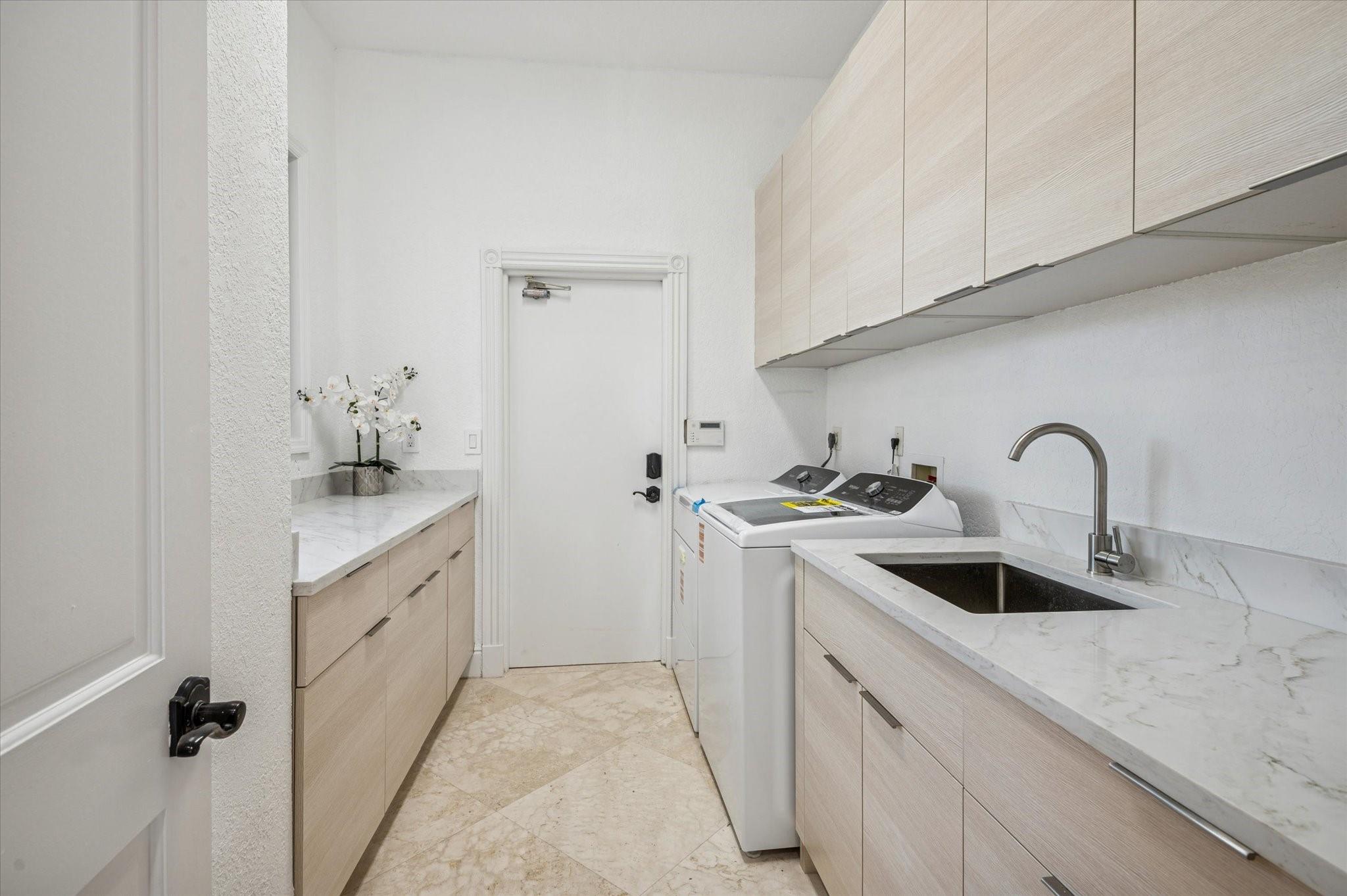 Parkland, Florida, 33067, United States, 7 Bedrooms Bedrooms, ,6 BathroomsBathrooms,Residential,Active,2002358