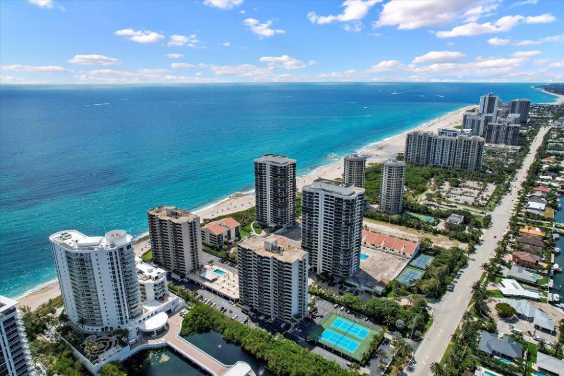 Singer Island, Florida, 33404, United States, 2 Bedrooms Bedrooms, ,4 BathroomsBathrooms,Residential,Active,2002609