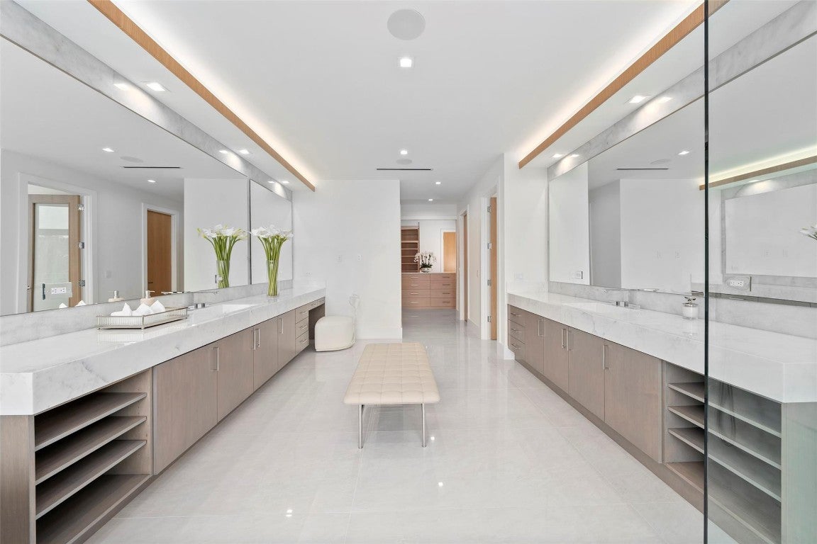 Fort Lauderdale, Florida, 33301, United States, 6 Bedrooms Bedrooms, ,6 BathroomsBathrooms,Residential,Active,2007977