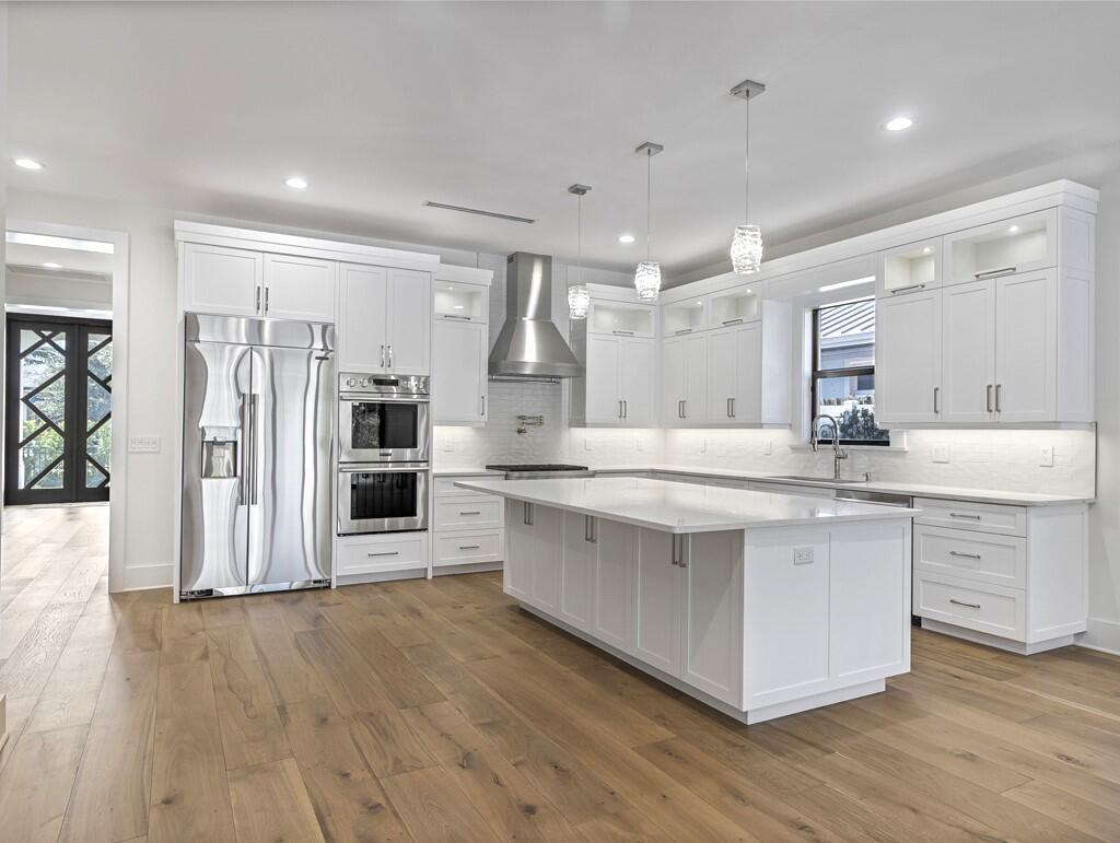 West Palm Beach, Florida, 33405, United States, 5 Bedrooms Bedrooms, ,5 BathroomsBathrooms,Residential,Active,1985853