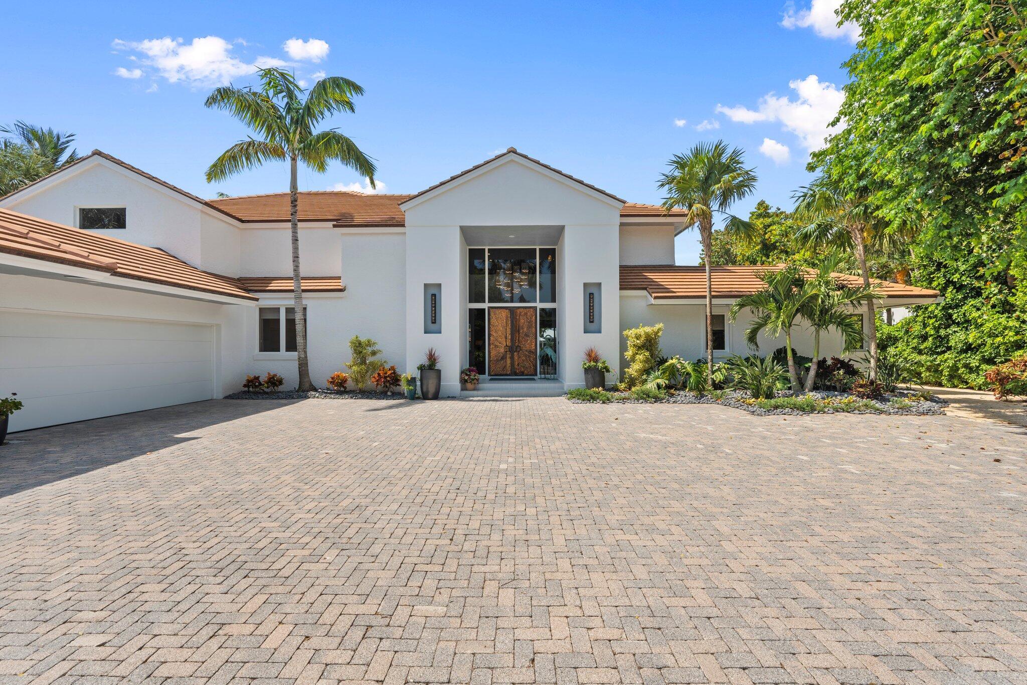 Stuart, Florida, 34996, United States, 4 Bedrooms Bedrooms, ,6 BathroomsBathrooms,Residential,Active,1831837