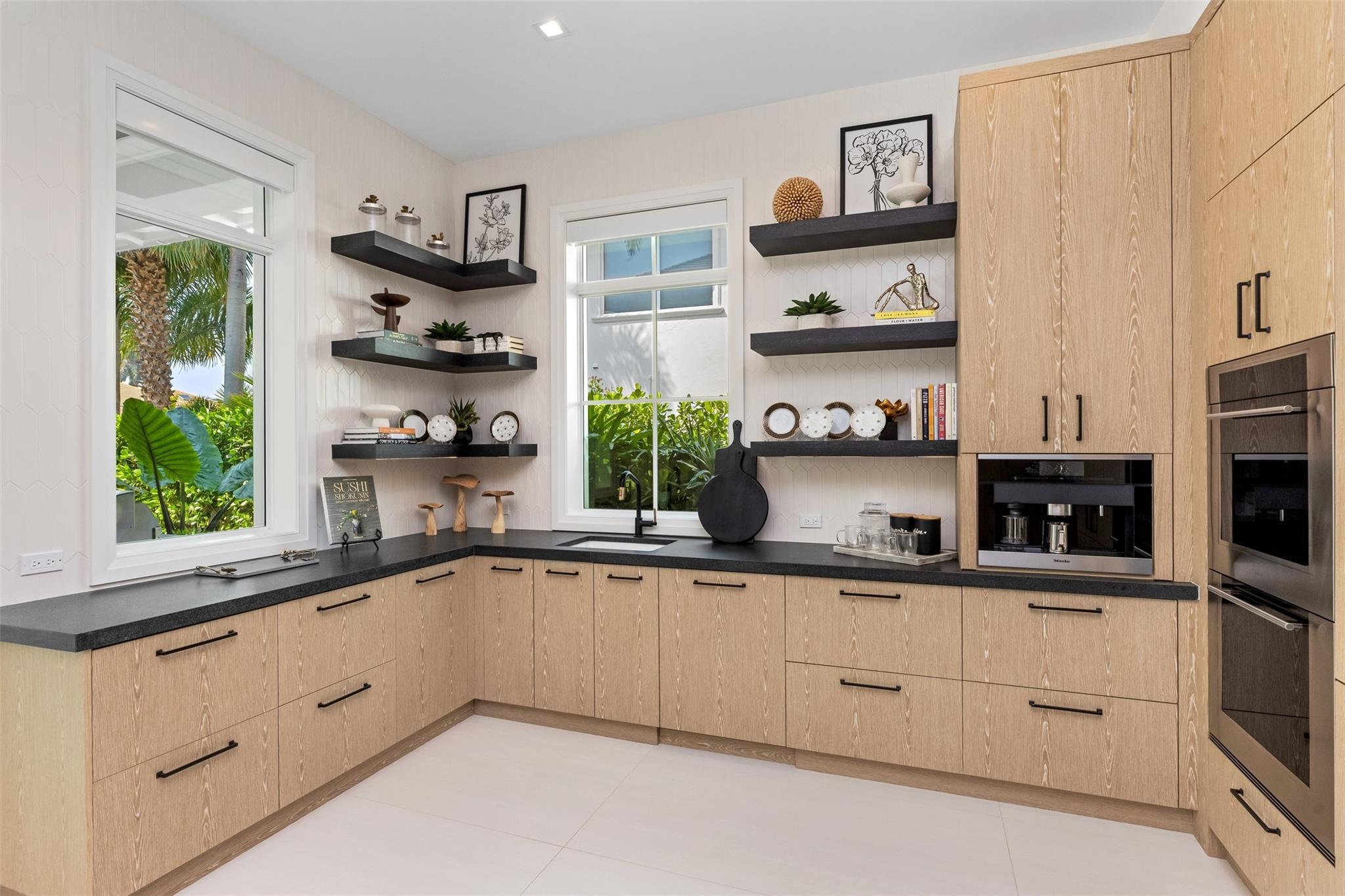 Fort Lauderdale, Florida, 33316, United States, 6 Bedrooms Bedrooms, ,9 BathroomsBathrooms,Residential,Active,1745326