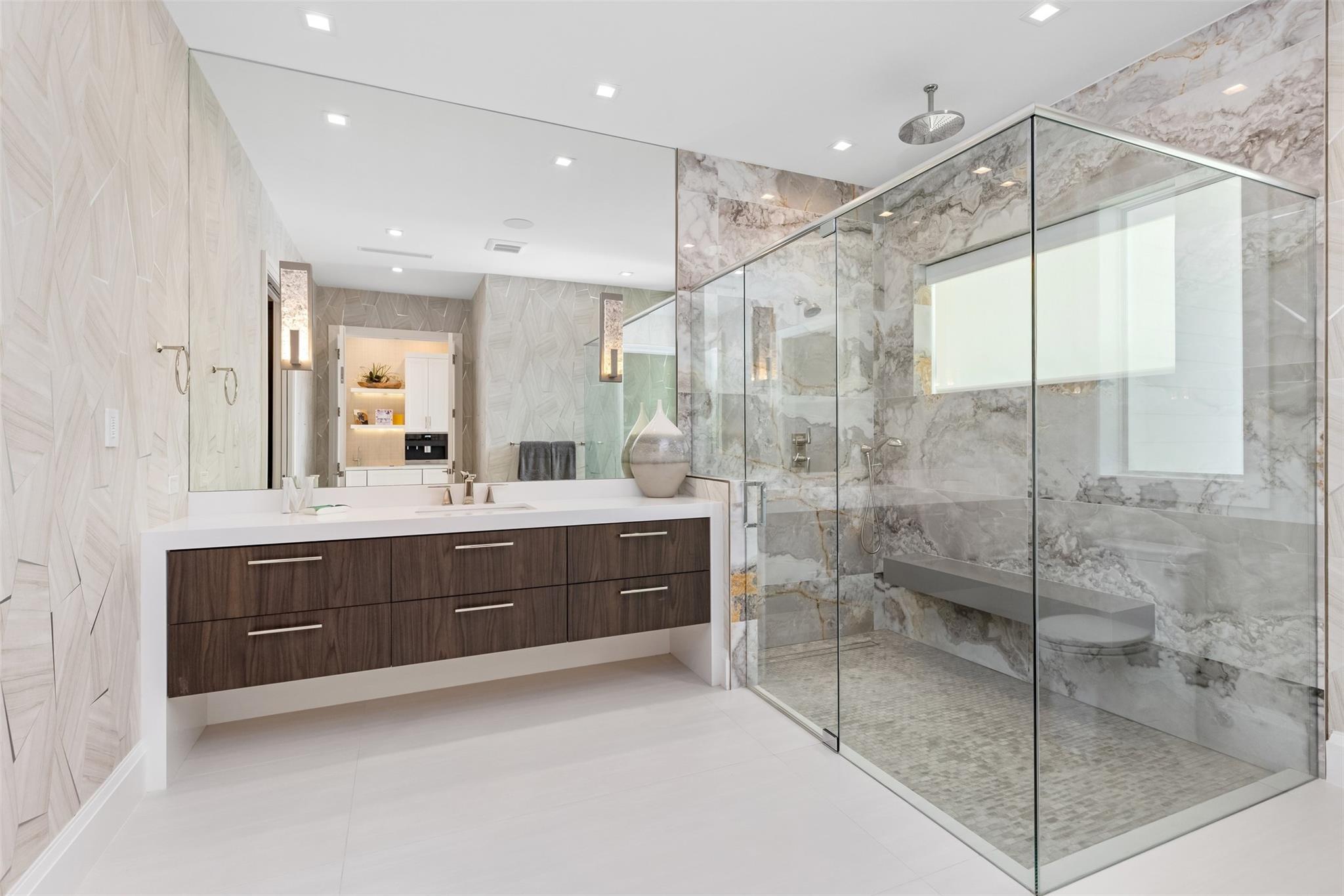 Fort Lauderdale, Florida, 33316, United States, 6 Bedrooms Bedrooms, ,9 BathroomsBathrooms,Residential,Active,1745326