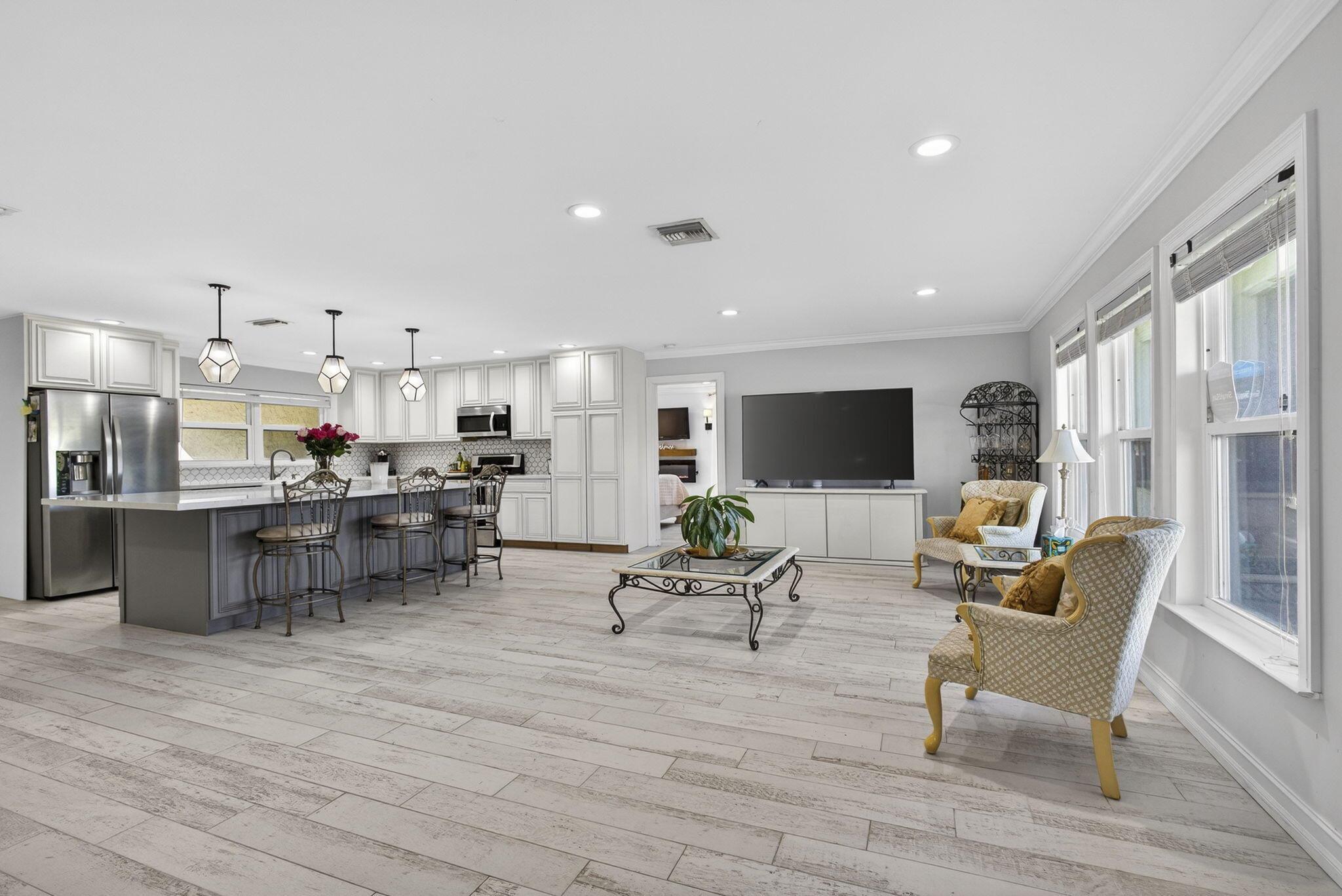 Wellington, Florida, 33470, United States, 4 Bedrooms Bedrooms, ,4 BathroomsBathrooms,Residential,Active,2003540