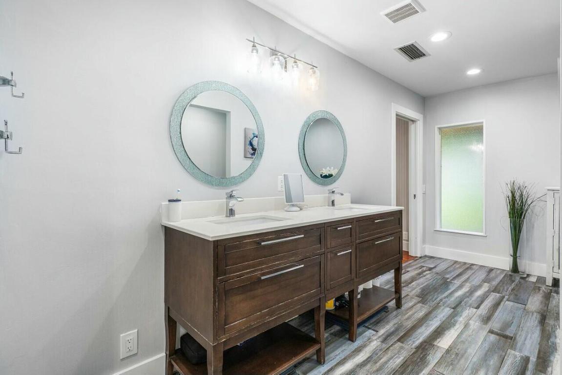 Boca Raton, Florida, 33433, United States, 4 Bedrooms Bedrooms, ,3 BathroomsBathrooms,Residential,Active,2011844