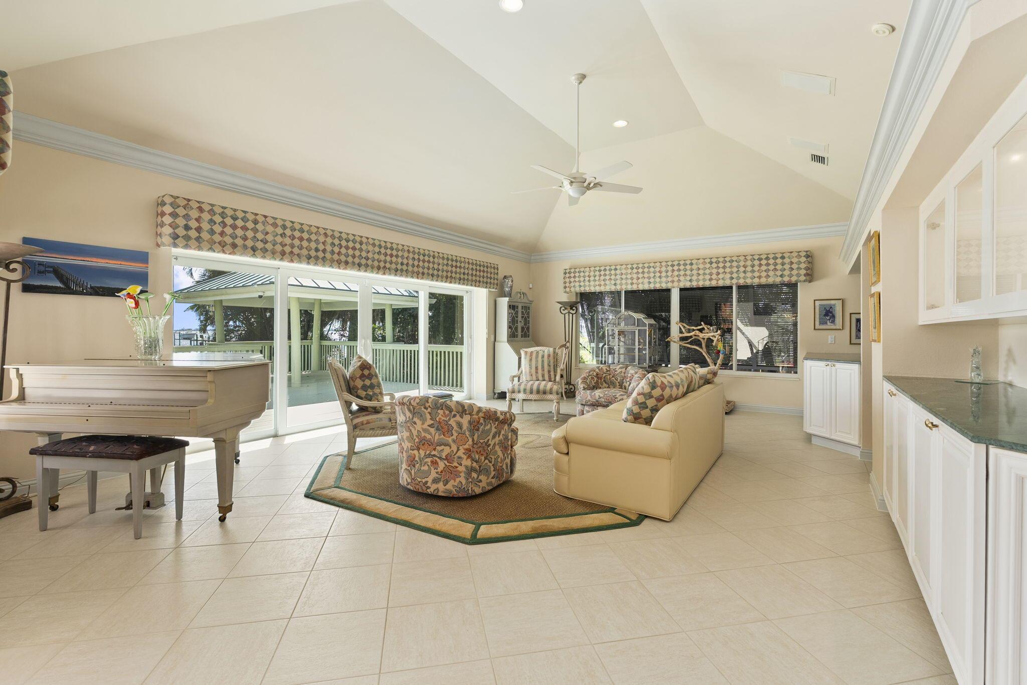 Sewalls Point, Florida, 34996, United States, 3 Bedrooms Bedrooms, ,4 BathroomsBathrooms,Residential,Active,1919064